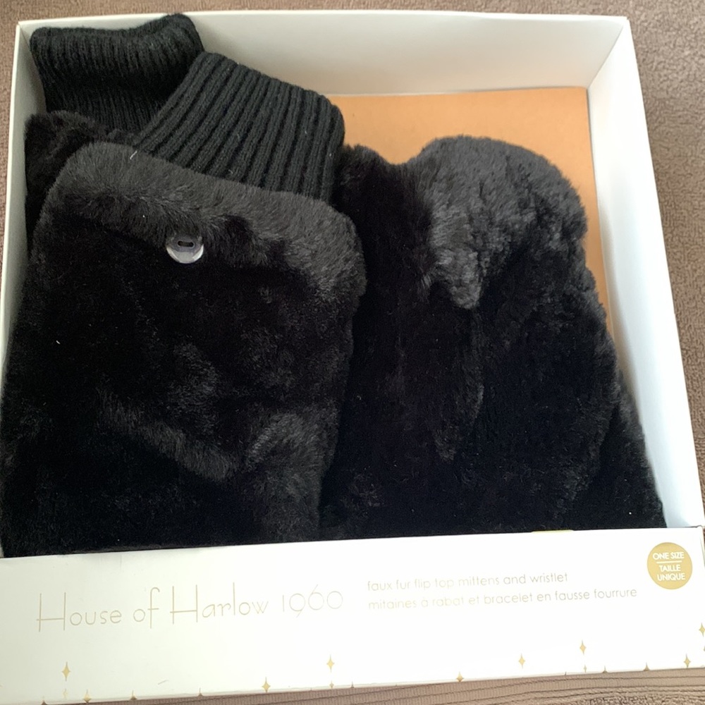 House of Harlow 1960 black faux fur flip top mittens and wristlet in its box